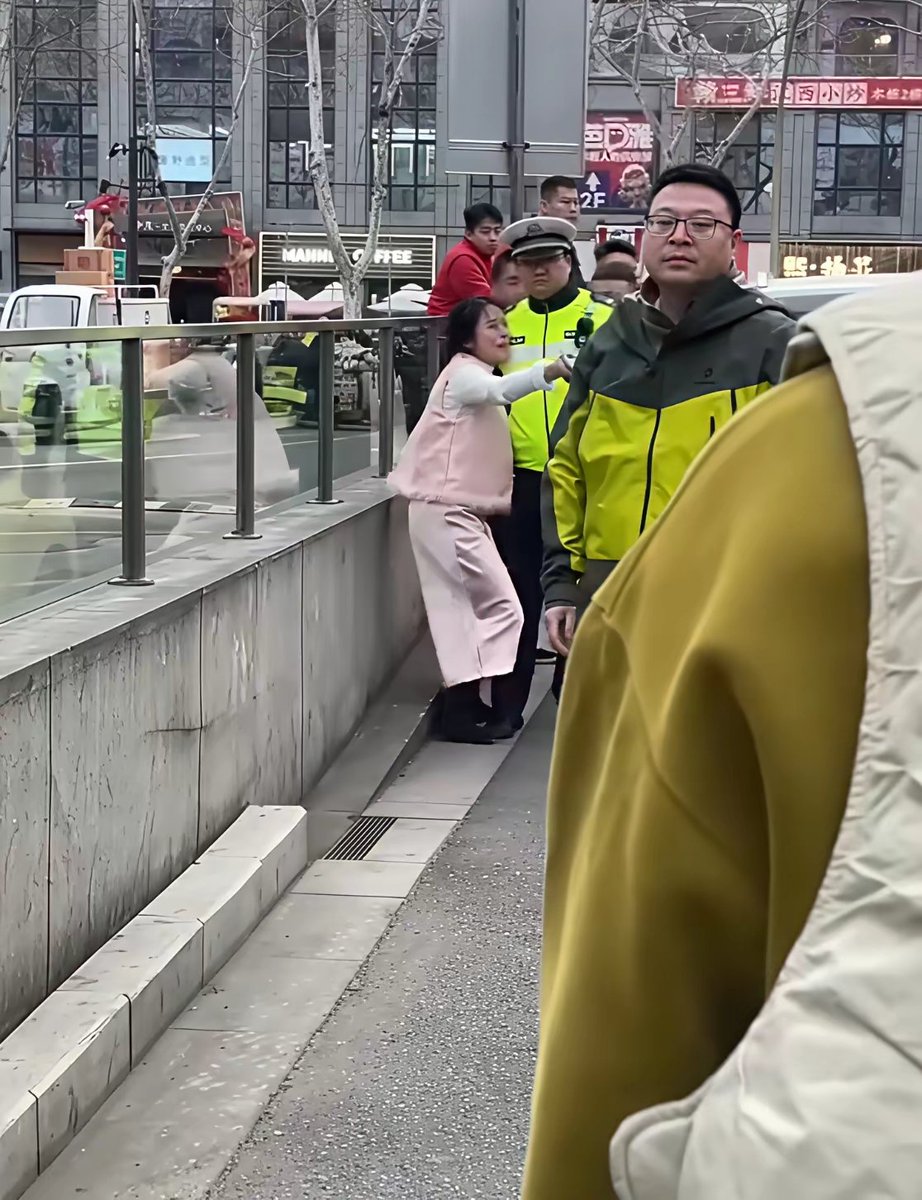 李丹 互fo tweet media