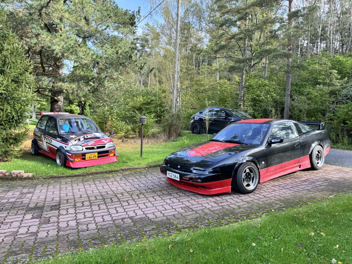 Stripey @ Work tweet media