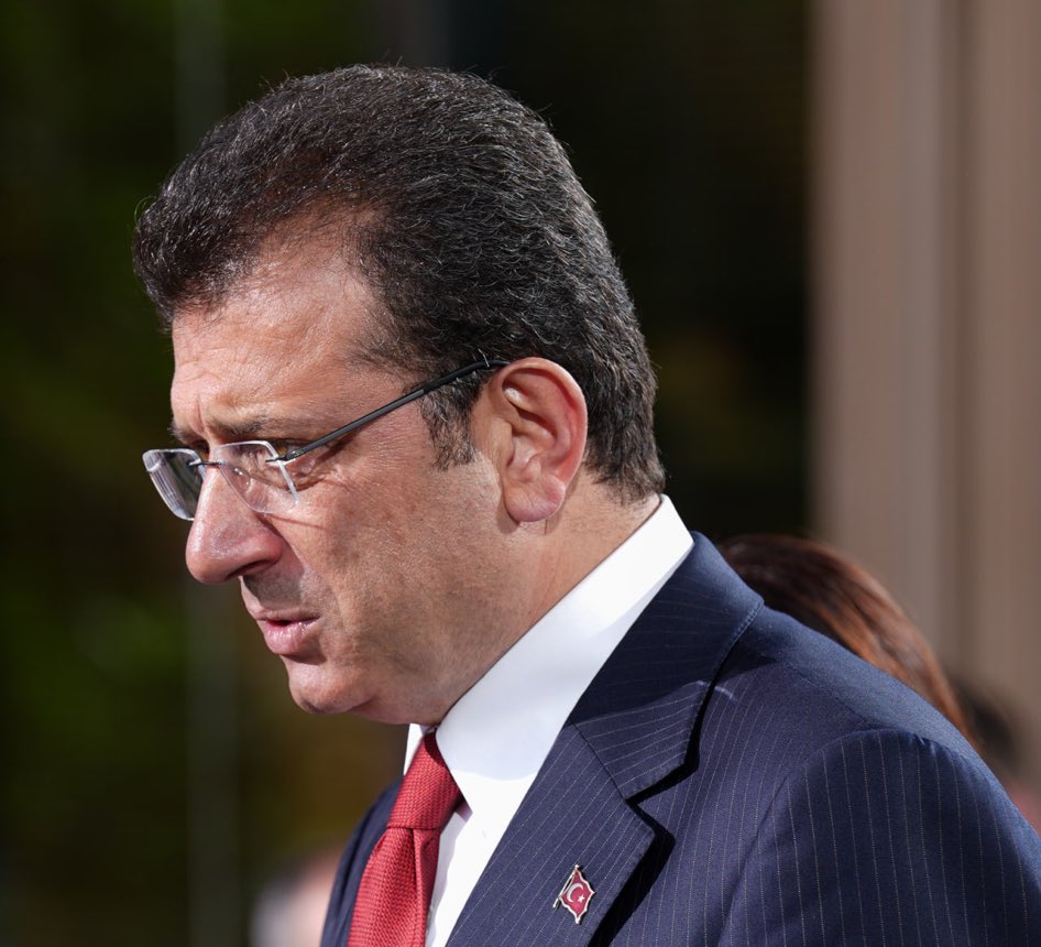 Hakim nasıl çaldınız anlat . Çay yokmu çay . soruya cevap ver . önce selamlama yapacağım