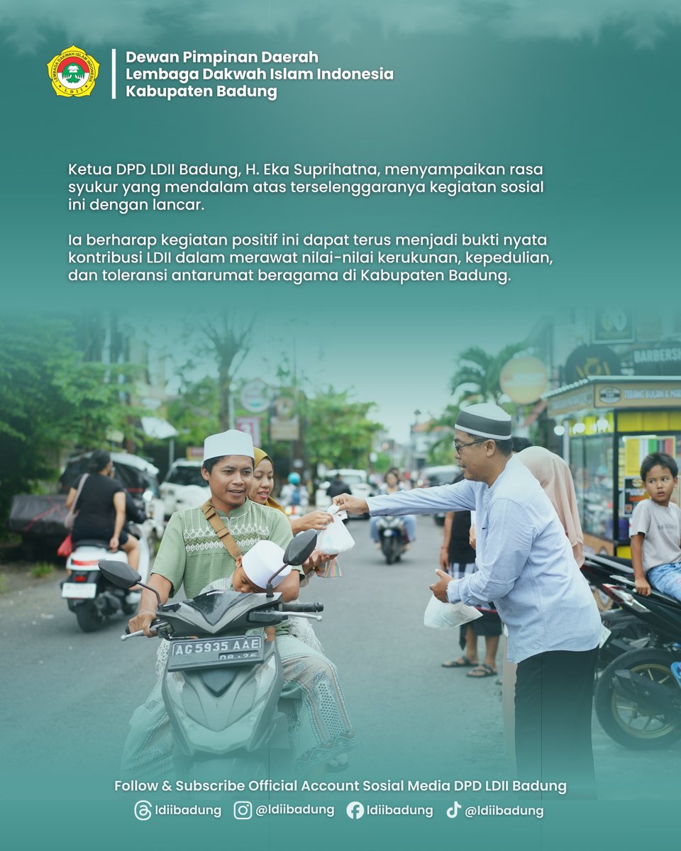 ldiibadung's tweet photo. DPD LDII Badung Provinsi Bali menggelar aksi sosial pembagian takjil gratis kepada masyarakat dan pengguna jalan. Acara ini terasa spesial dengan hadirnya dukungan penuh dari Pemerintah setempat. Lurah Kerobokan Kaja, I Gusti Agung Ngurah Marhaena Yasana Putra, S.STP., M.A.P., https://t.co/Rj7K4swuYo