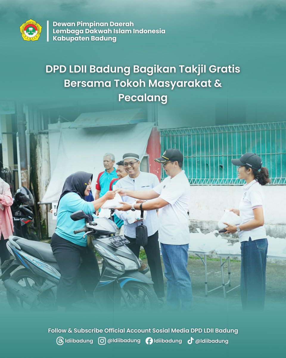 ldiibadung's tweet photo. DPD LDII Badung Provinsi Bali menggelar aksi sosial pembagian takjil gratis kepada masyarakat dan pengguna jalan. Acara ini terasa spesial dengan hadirnya dukungan penuh dari Pemerintah setempat. Lurah Kerobokan Kaja, I Gusti Agung Ngurah Marhaena Yasana Putra, S.STP., M.A.P., https://t.co/Rj7K4swuYo
