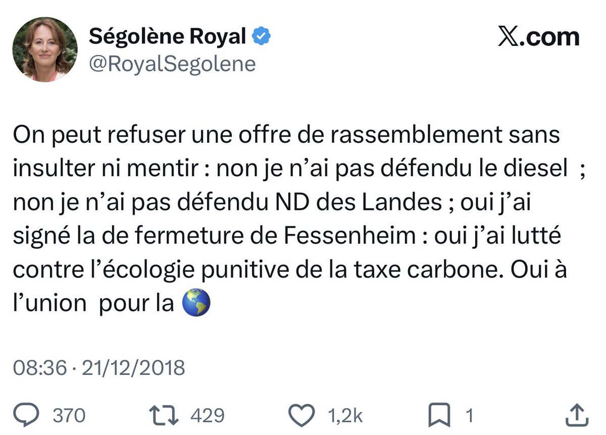 thomas_veryone's tweet photo. Quelqu’un dans son entourage aurait-il la patience d’expliquer à @RoyalSegolene le principe simple de mémoire d’internet? https://t.co/tTyNr12sHl
