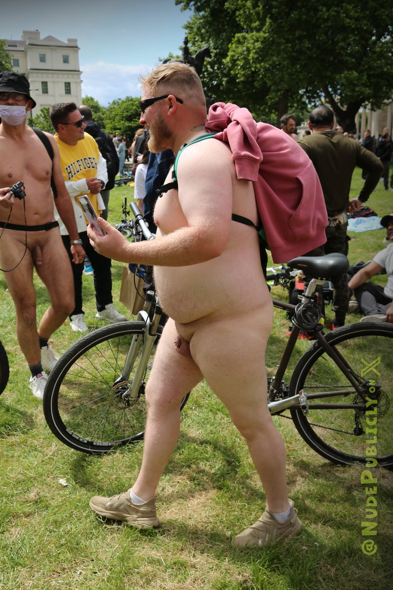 NudePublicly's tweet photo. No matter what shape or side everyones welcome on the World Naked Bike Ride's

And doesn't he look stunning, I would love a cuddle

More pictures of the willing @NudePublicly

#WNBR #wnbr #WorldNakedBikeRide #malenude #nakedinpublic #nakedman #nudeman #nudeoutdoors #outdoornudity #publicnudity #nudism #nudismo #nudist #nudista #naturismo #naturista #naturism #naturist #fkk #NormalisingNudity #normalisingnaturism #normalizenaturism