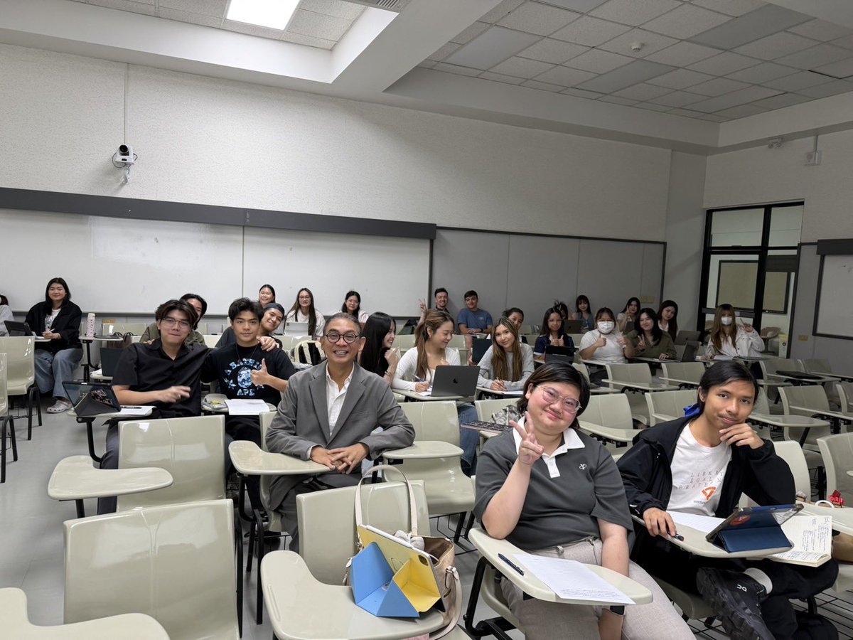 ธัญวัจน์ กมลวงศ์วัฒน์ - Tunyawaj Kamolwongwat tweet media