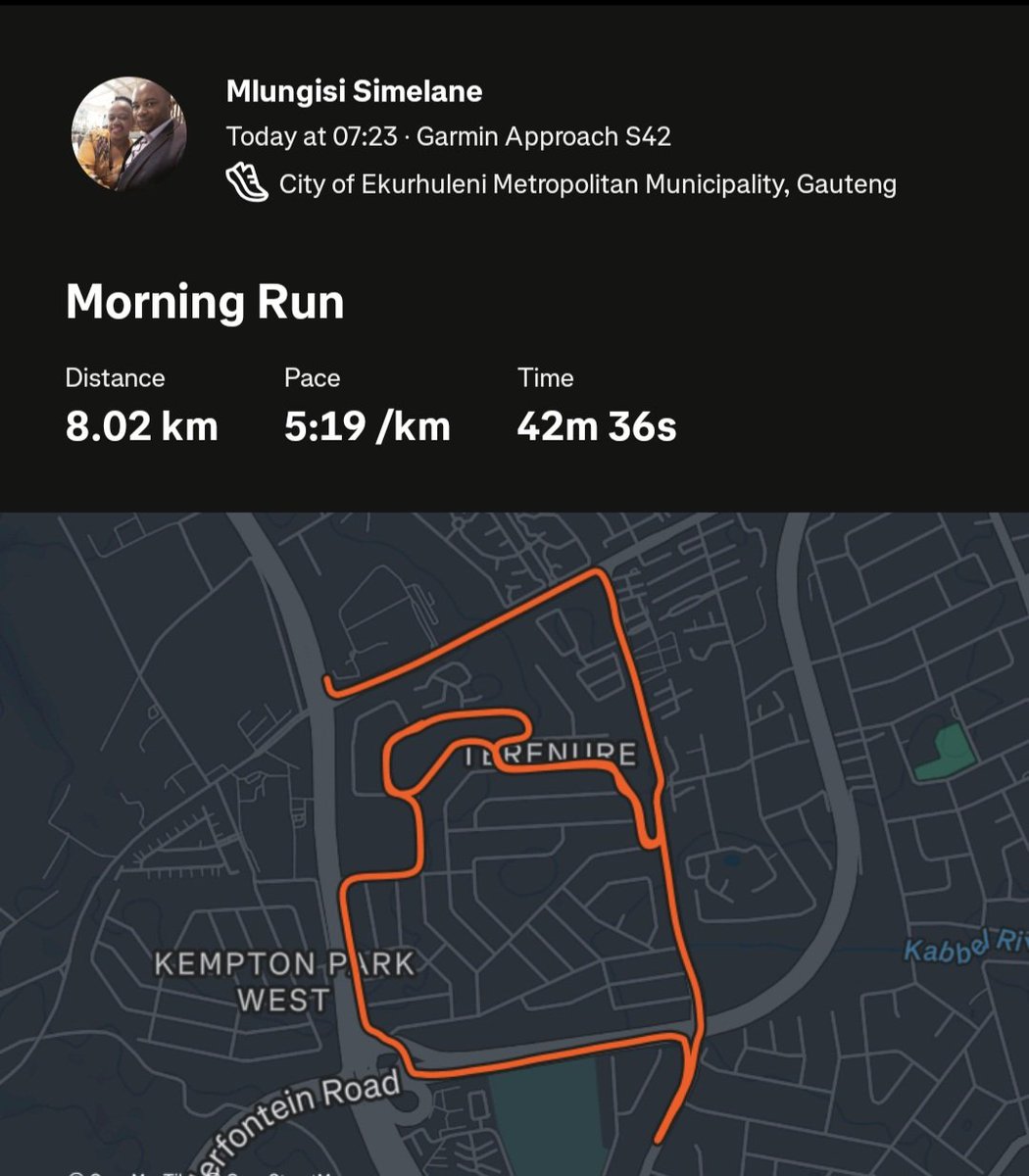 simelanemlu's tweet photo. This thing of running when it's raining ikwenta ngatsi you are a fast runner kantsi you just want to go back home quicker. You go uphill on a faster pace but come and try same pace on a normal day...anyways 8km long run done😂😂😂
#FetchYourBody2026 #RunningWithTumiSole #OwnYou https://t.co/lV90YXa3Uw