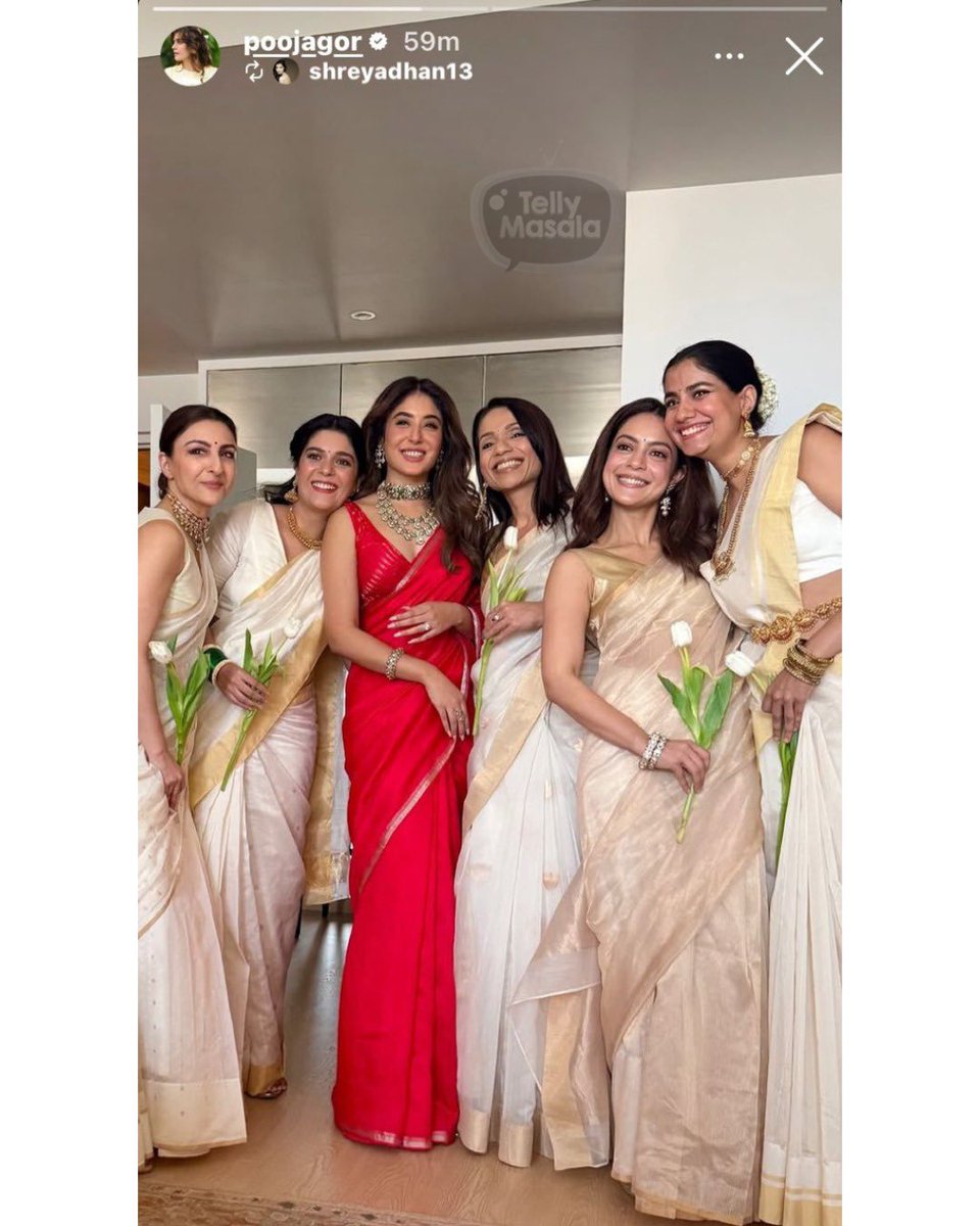 tellymasala's tweet image. Pooja Gor shared a beautiful glimpse from the wedding celebration of Kritika Kamra and Gaurav Kapur. The heartwarming moment from the celebration quickly caught fans’ attention on social media.

#KritikaKamra #GauravKapur #PoojaGor #WeddingMoments #tellymasala