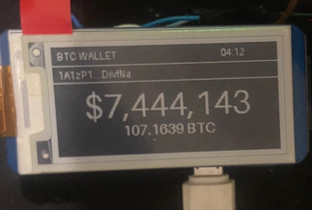 elber333's tweet photo. Built a real-time crypto price display using a Raspberry Pi Zero W + Waveshare 2.12" e-Paper. Tracks price, wallet balance, QR code — all on a screen that uses almost no power. Config via web dashboard on local network. 🔗 
https://t.co/FxX5ktCgQ3 #RaspberryPi #Bitcoin #DIY #Crypto
