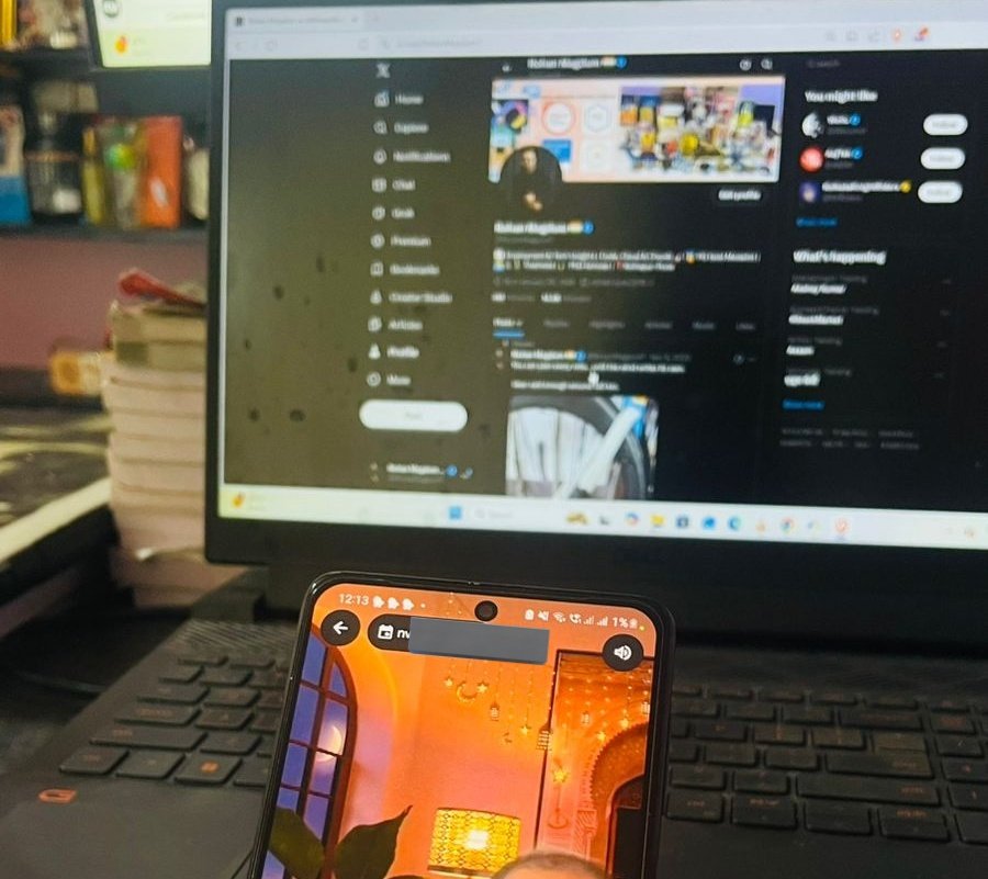 BTechComedian's tweet image. I love to see happiness on the face of people when they come to know they have hidden treasure as "Rewards Points" and can be encashed to real rewards.
Helped two mutuals here with #credit cards' reward points journey.
Please Shop wisely, earn rewards, encash for necessary items.