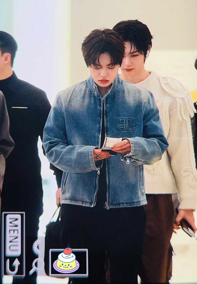 이푸딩 tweet media