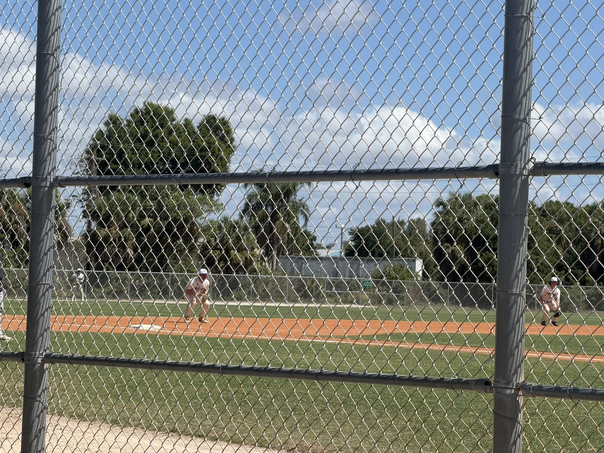 HeatherMarie262's tweet photo. What a day! 3 for 4 in his collegiate debut; RBI and moved runners into scoring position. Solid defense at 3rd, too! Way to make the most of your opportunity kid! Keep grinding and chasing your dreams! https://t.co/HouvDqnq2j