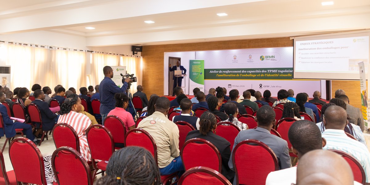 brmntogo's tweet photo. Valoriser le #MadeinTogo 
Le #BRMN organise un atelier de 3 jours au profit de 10 #TPME togolaises pour travailler sur :
• l’amélioration des emballages
• l’identité visuelle
• l’image de marque
Objectif : mieux valoriser leurs produits et renforcer leur #compétitivité. https://t.co/hnXrs6kp1I