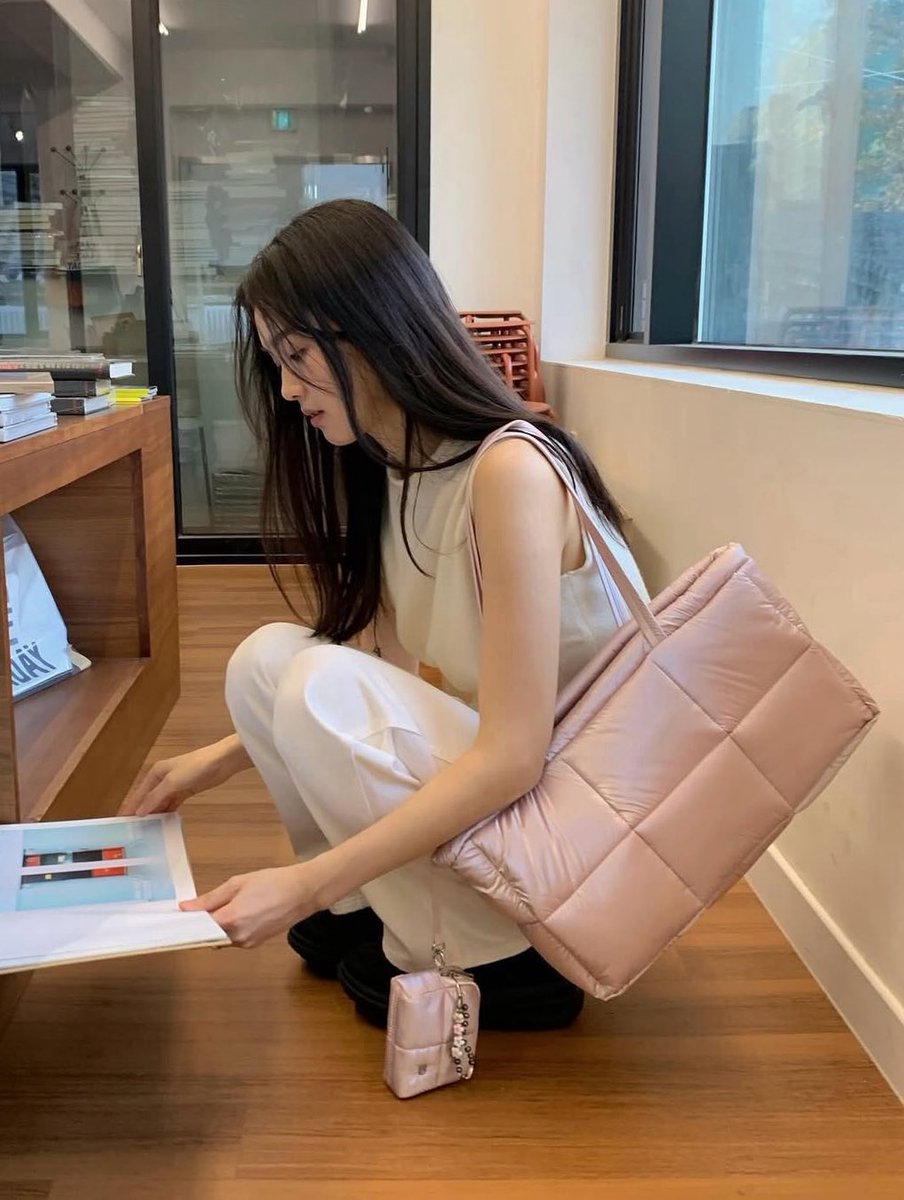 Alwaswi11be's tweet photo. ส่งต่อ standoil bubble bag สี cotton pink อุปกรณ์ครบ 1750 รวมส่ง สีนี้ตอนนี้หาพรีไม่ได้แล้วน้า พร้อมโอนลดได้นิดหน่อย dmมาสอบถามเพิ่มเติมได้คั้บบบ

✅รับมัดจำ/ผ่อน #standoilthailand #ส่งต่อstandoil #standoilส่งต่อ https://t.co/2cbPCATw93