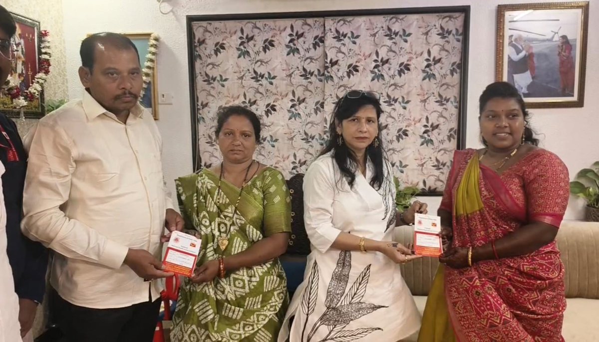 કેન્દ્ર શાસિત પ્રદેશ #daman માં દામિની વુમન્સ ફાઉન્ડેશન દ્વારા ઈ-શ્રમ કાર્ડ, આભા કાર્ડ અને સુકન્યા સમૃદ્ધિ યોજના માટે કેમ્પ યોજાયો

 પ્રધાનમંત્રી #narendramodi સરકારની યોજનાઓ અંગે જાગૃતિ ફેલાવવામાં આવી.

#SukanyaSamriddhiYojana #WomenEmpowerment 

#AIRPics : પ્રદીપ ભાવસાર