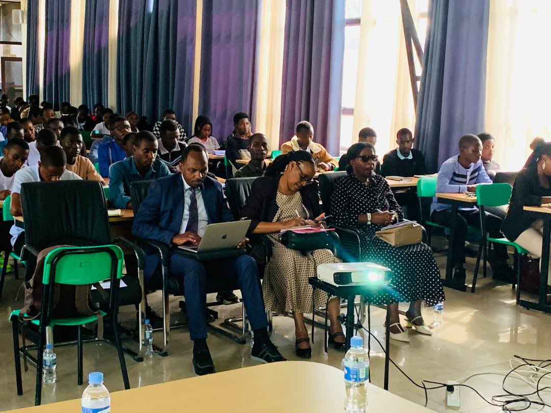 Inspiring legal minds! ⚖️ Yesterday, <a href="/UR_Huye/">UR_Huye campus</a> hosted a public talk featuring former Chief Justice Prof. Sam Rugege.@NkundabarashiM &amp; Dr.<a href="/Muleefu/">Alphonse</a> they shared invaluable career insights with Law;Focused on shaping the next generation of legal professionals students.#LegalEducation