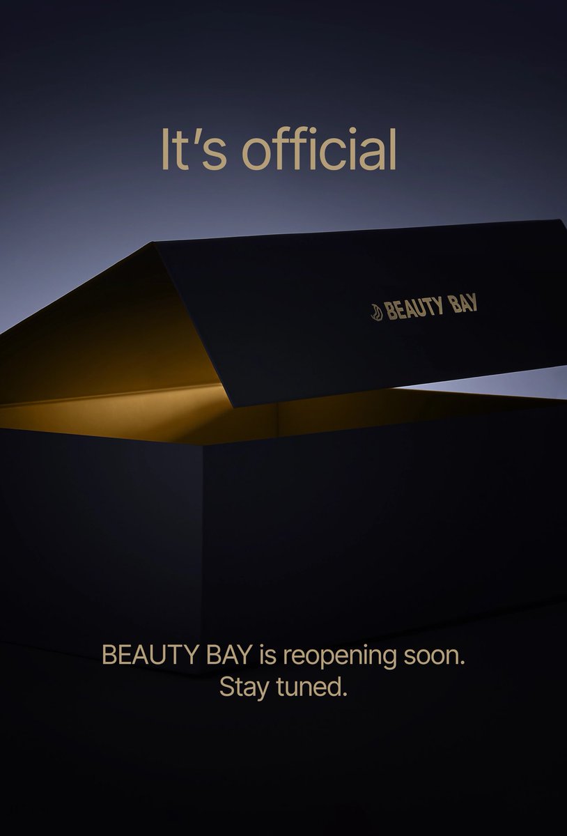 𝐏𝐀𝐑𝐋𝐎𝐍𝐒 𝐌𝐀𝐊𝐄𝐔𝐏 tweet media