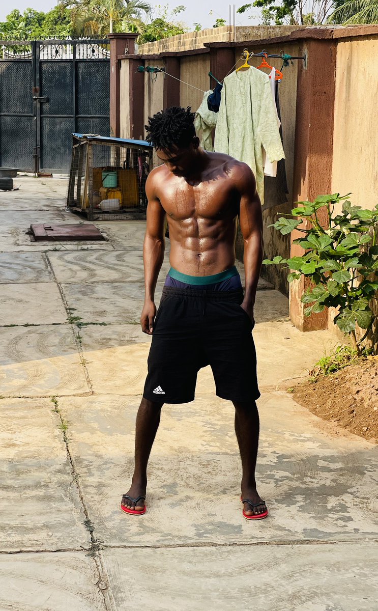 danieloluwamo's tweet photo. @rahman_jago_ Big jagoo🤲 @rahman_jago_ 
@Zttwshop https://t.co/iZM12R97gN