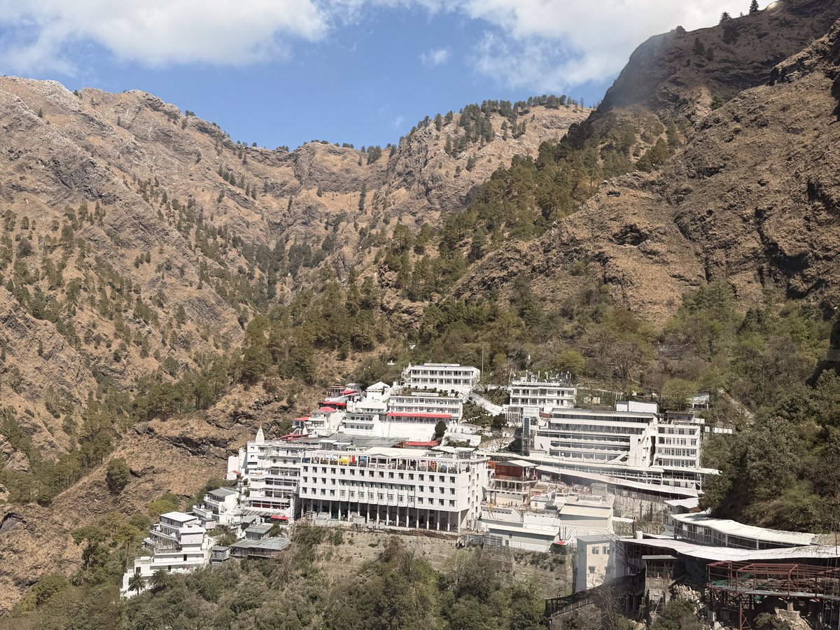 MithunManhas5 tweet media