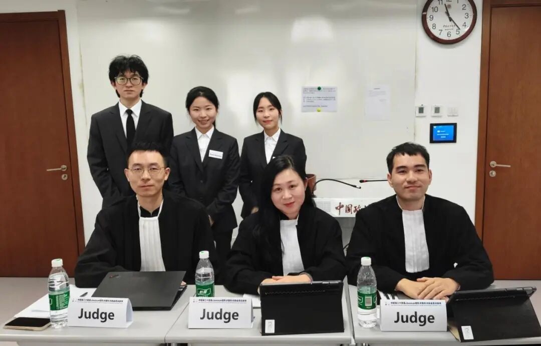 CQU1929's tweet image. 🎉 We're incredibly proud! Our team won the National Second Prize at the 24th Chinese National Round for Jessup International Moot #Court. Under the guidance of our supervising faculty, the team showcased brilliant #legal foundation, rigorous logic, and great English skills. #CQU