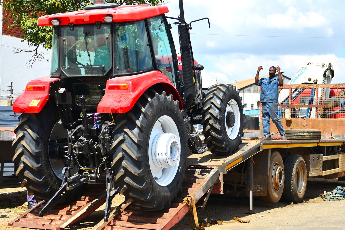 YWholesalers's tweet photo. 40HP-240HP YTO TRACTORS AND IMPLEMENTS AVAILABLE AT Y.Z.L WHOLESALERS

#yzlwholesalers #farming #mining #industrial #electrical #farmingzimbabwe #tractors #YTO #farmimplements #forkllifts #waterpumps #electricmotors #HDPE #maizeshellers #generators #worktruck #JackHammers https://t.co/gZkVHbDzln