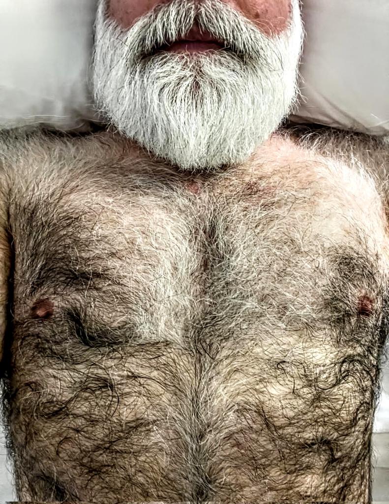 Manuel665343's tweet photo. #extremelyhairy https://t.co/Bszo692kPt