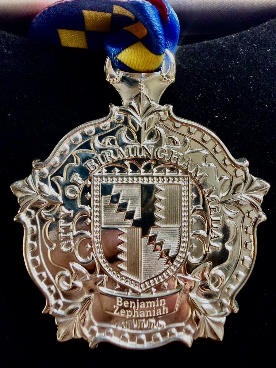 Professor Benjamin Zephaniah tweet media