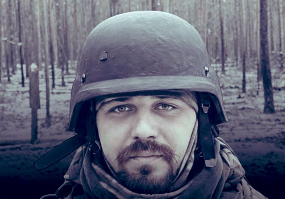 На війні загинув  Олексій Глєбов. 
Йому назавжди 36 років… 

Олексій народився і жив у Тернівці на Дніпропетровщині. До повномасштабного вторгнення працював гірником на дільниці конвеєрного транспорту шахти «Західно-Донбаська».

Світла пам’ять і вічна слава Герою!