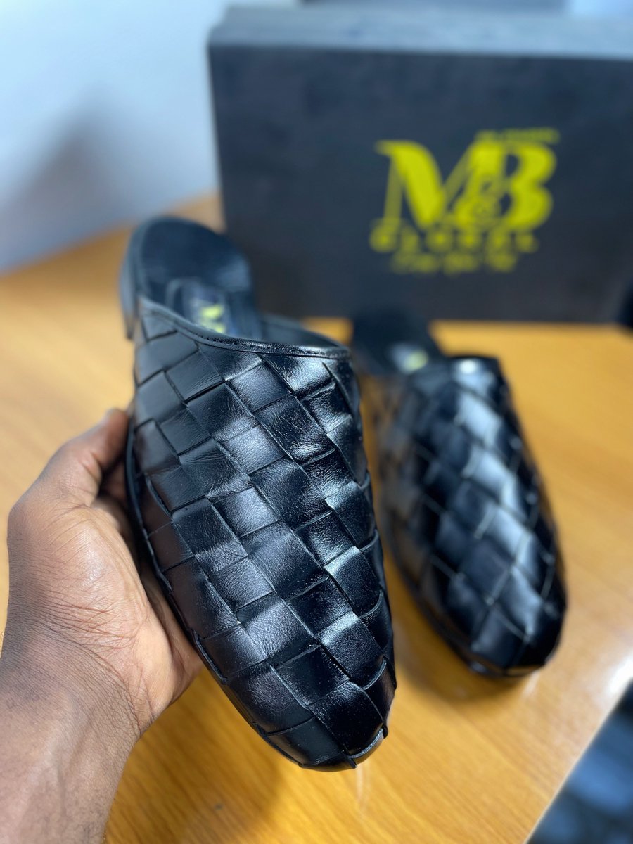 Muize | 👞🤝 tweet media