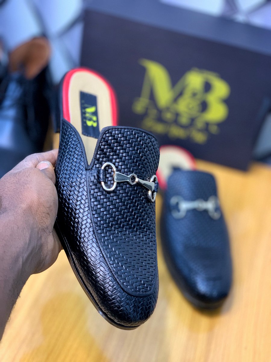 Muize | 👞🤝 tweet media