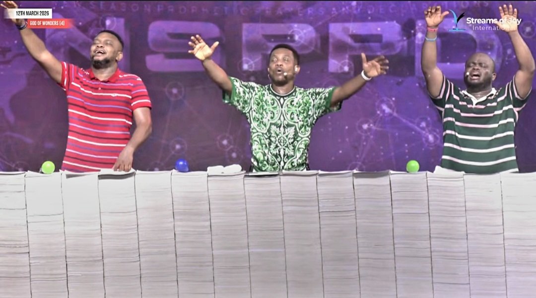 Lesley_lez tweet media