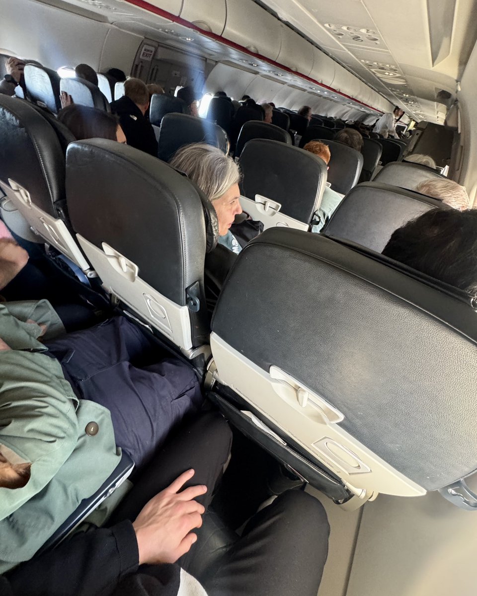 Phantom Stays tweet media