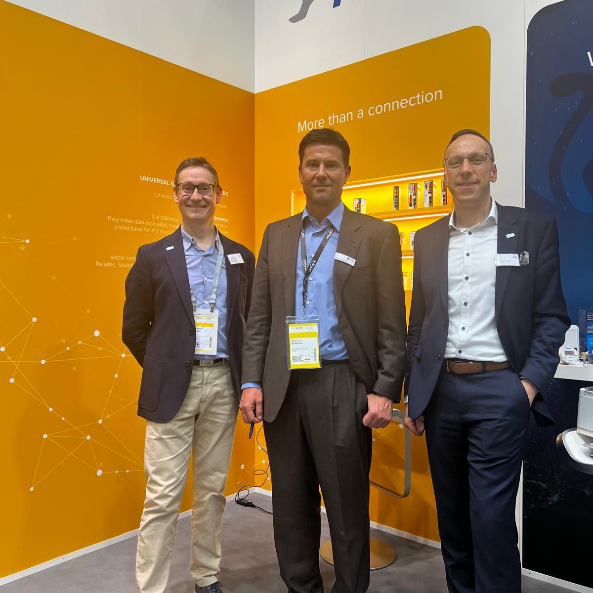 Futurasmus's tweet image. En Light + Building 2026 visitamos el stand de MBS GmbH, Krefeld, una empresa alemana con más de 35 años de experiencia en automatización de edificios y especializada en gateways y routers para la integración de protocolos.

#futurasmus #lightandbuilding #mbs #bacnet #knx #dali