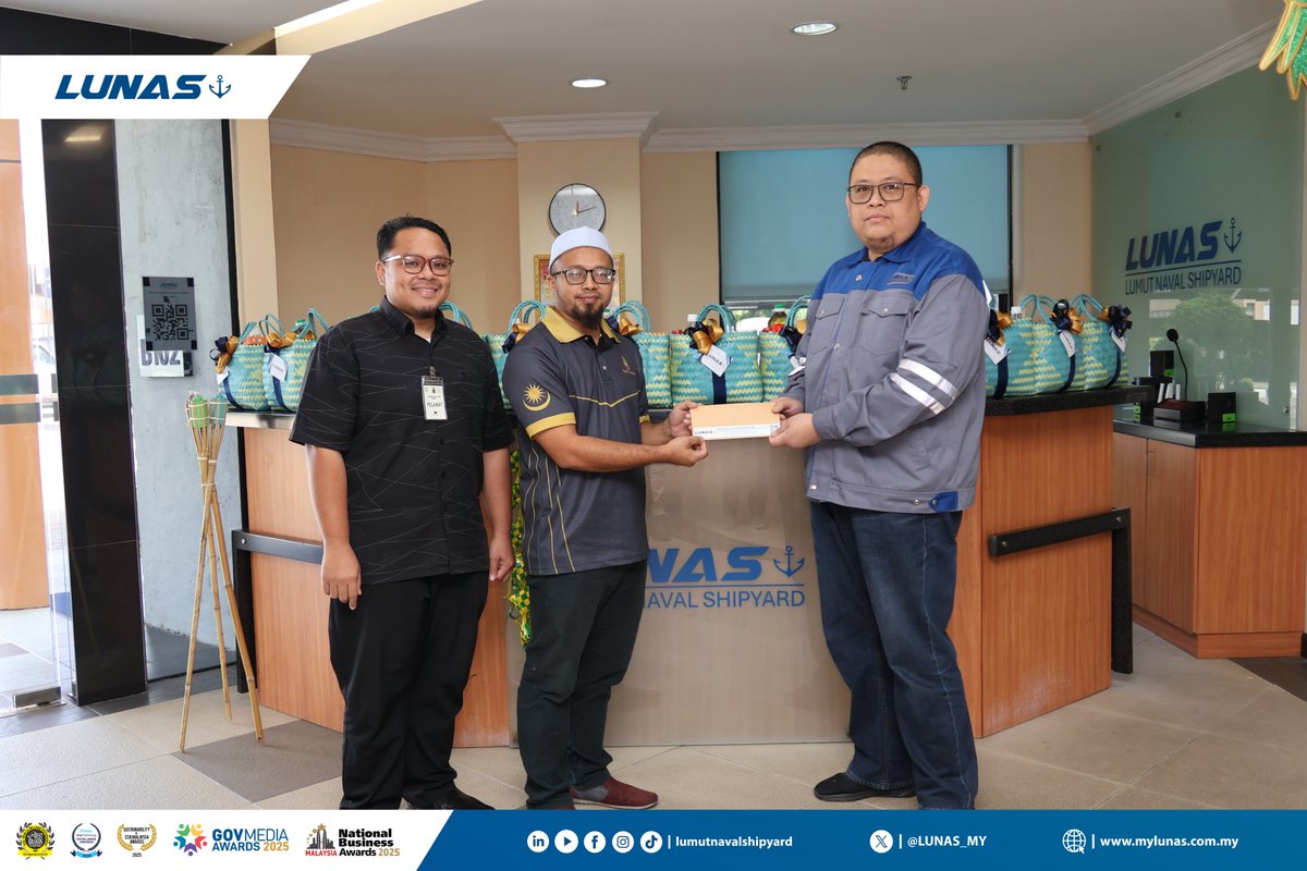 Lumut Naval Shipyard tweet media