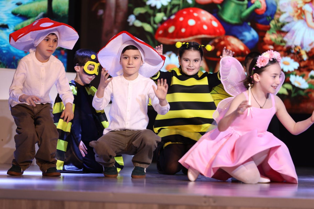 European School tweet media