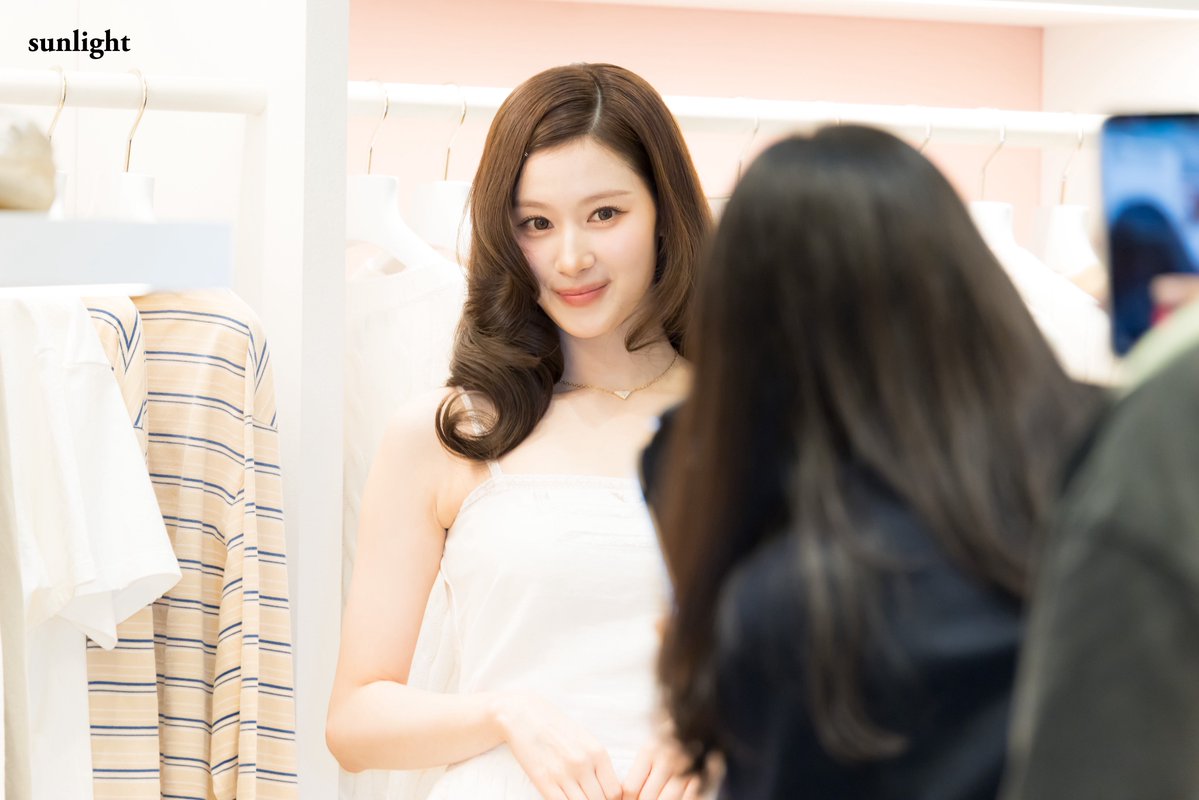 Sunlight tweet media