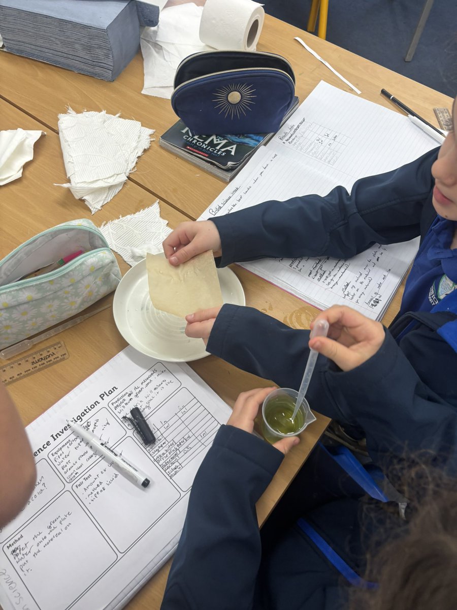 Whitchurch1's tweet image. Science week activities took place in Year 5 and 6 yesterday.  They had to plan and carry out and investigation into which material made the best hankie #wpsscience @ScienceWeekUK