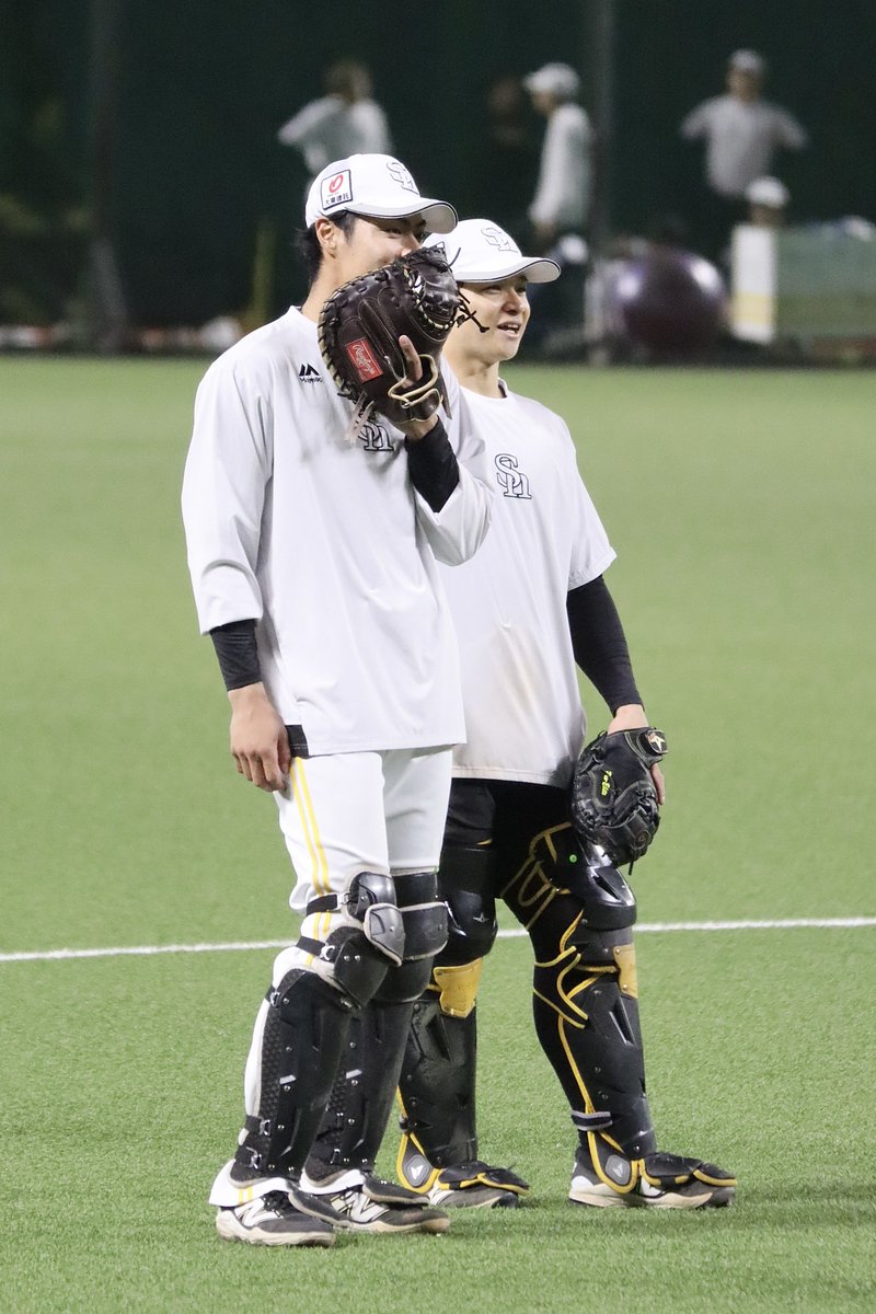 tk__g45's tweet photo. ずっと2人でにこにこお話してました👶🏻♡

 #谷川原健太  #渡邉陸  #sbhawks https://t.co/QvXZ6NcTD7