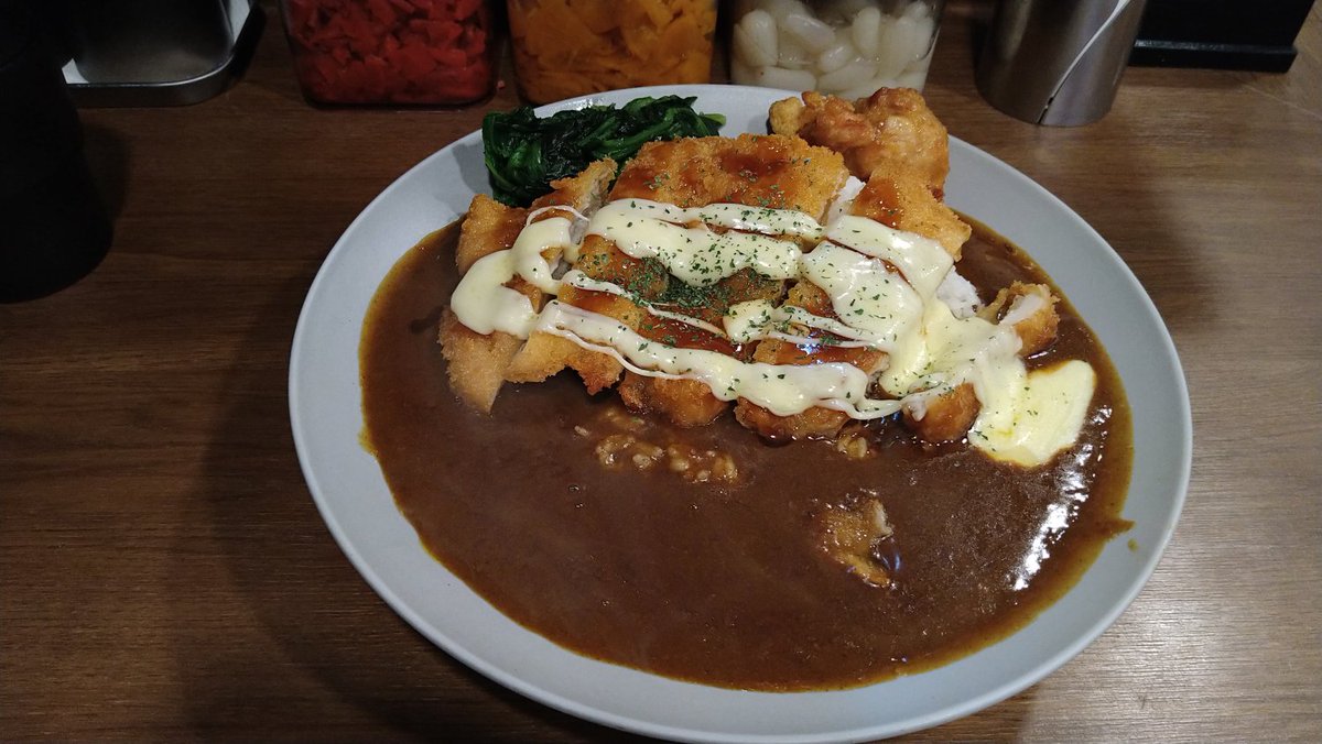 tansiolemon's tweet photo. カレー🍛

中野／ケンちゃんカレー／贅沢！ケンちゃんカレー
新宿三丁目／中国茶房８／週替わりランチ
ゆで太郎／倍盛鍋カツカレー
早稲田／キッチンオトボケ／カツカレー大盛 https://t.co/1bF3w2MGjS