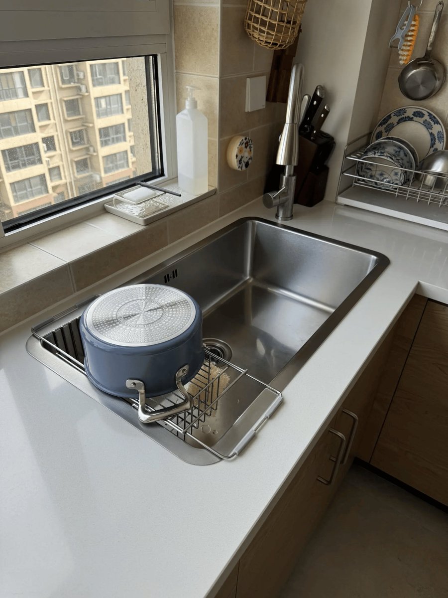 RameshK41099004's tweet image. "Spring clean = chance to rehome old treasures!  Donate your gently used clothes, books, or electronics—someone else will love them. #DeclutterWithPurpose"