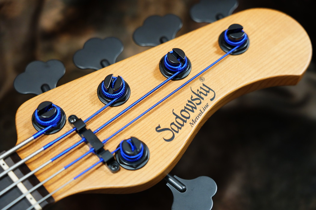 タイズストア tweet media