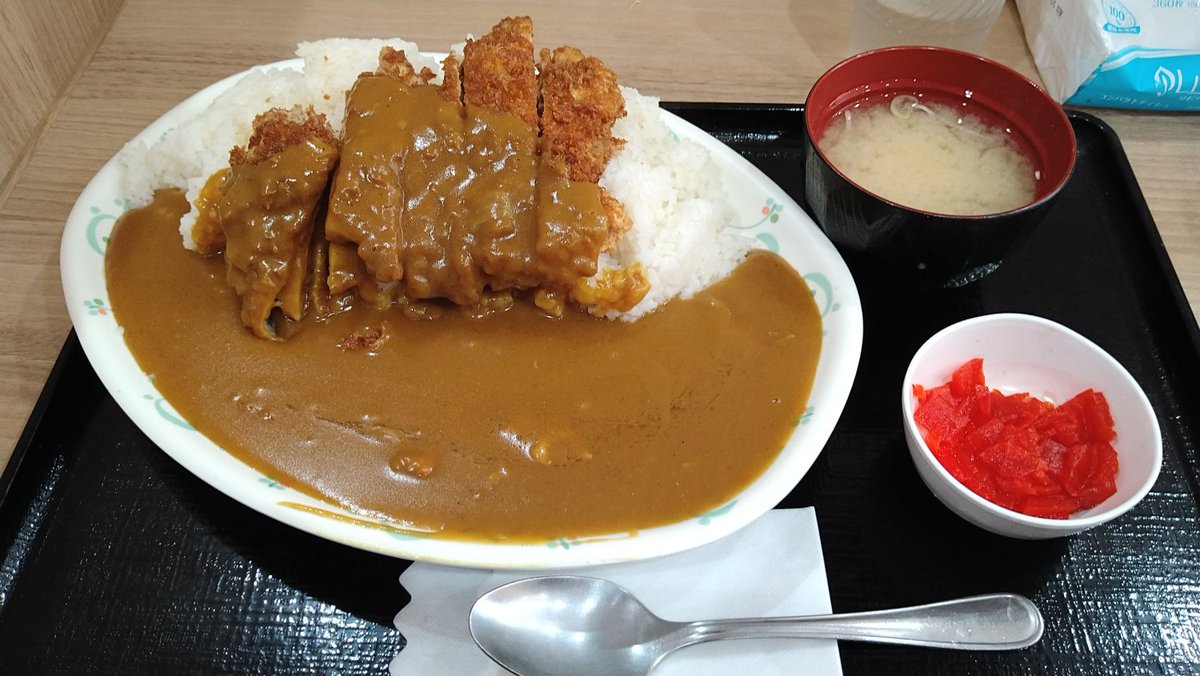 tansiolemon's tweet photo. カレー🍛

中野／ケンちゃんカレー／贅沢！ケンちゃんカレー
新宿三丁目／中国茶房８／週替わりランチ
ゆで太郎／倍盛鍋カツカレー
早稲田／キッチンオトボケ／カツカレー大盛 https://t.co/1bF3w2MGjS