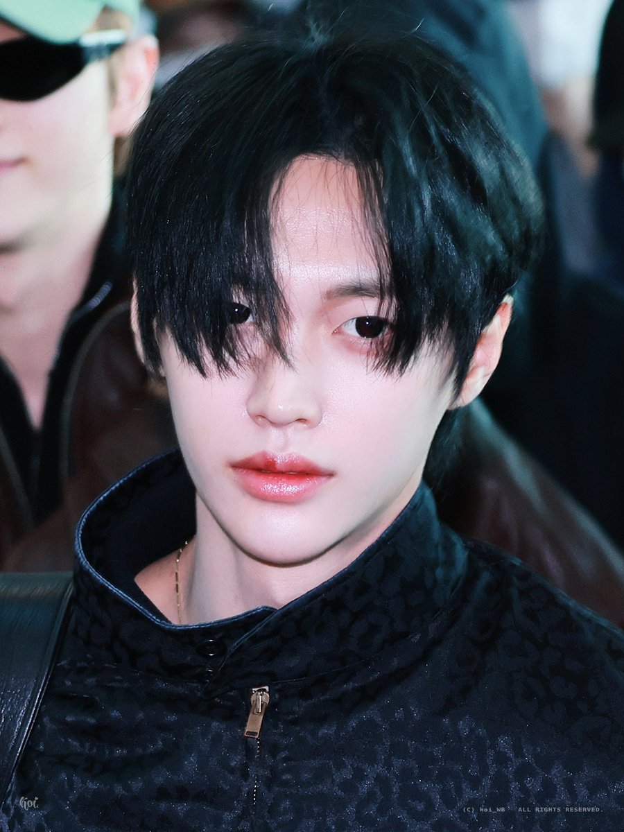 𝒌𝒐𝒊. tweet media