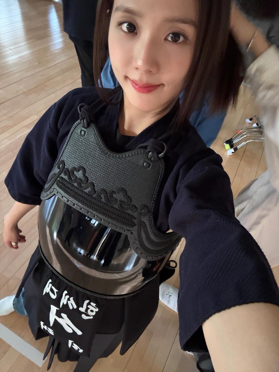 jisoo (@jisoogaiiery) on Twitter photo 