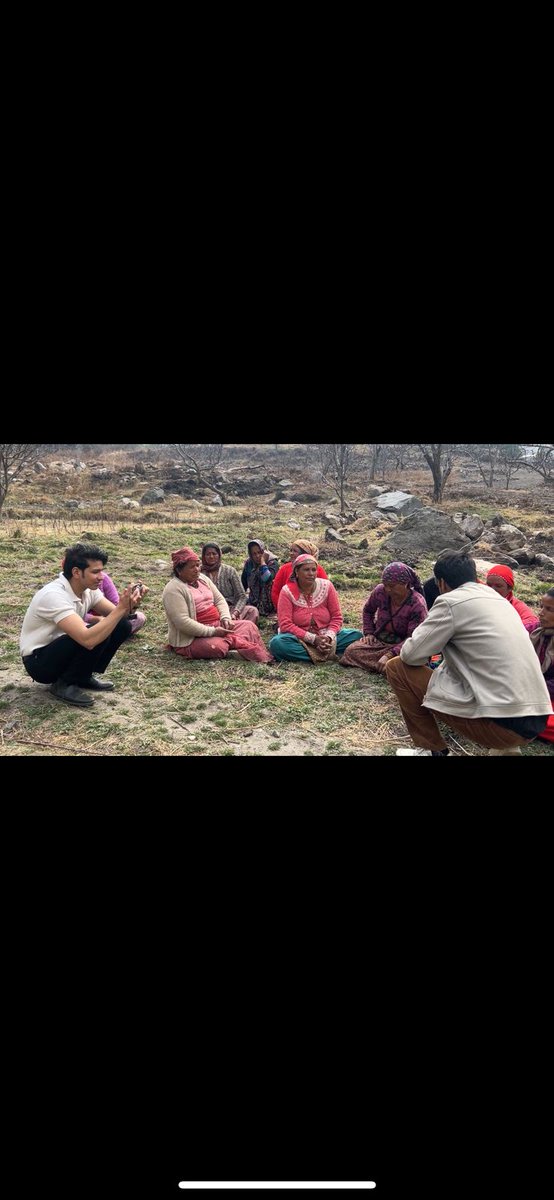 radioibextarana's tweet image. A memorable visit to Village Jhala by Radio IBEX Tarana 88.4 FM.
Interactions with local women and Pradhan Abhishek ji while capturing stories on the upcoming Apple Processing Plant. 

@suryacommand 
@UBArea_IA 

#newpost #tweet #radioibextaranaharsil #uttrakhand #jhalavillage