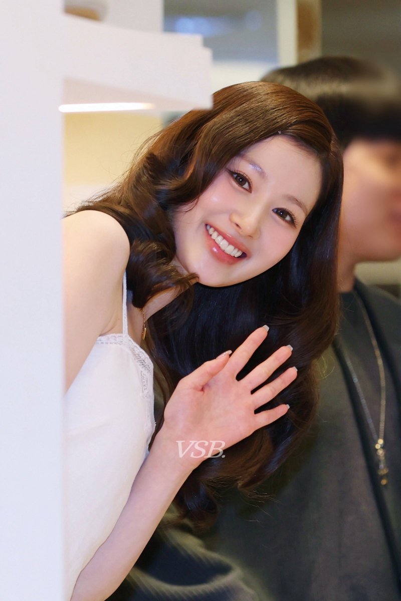 VERY SWEET BERRY tweet media