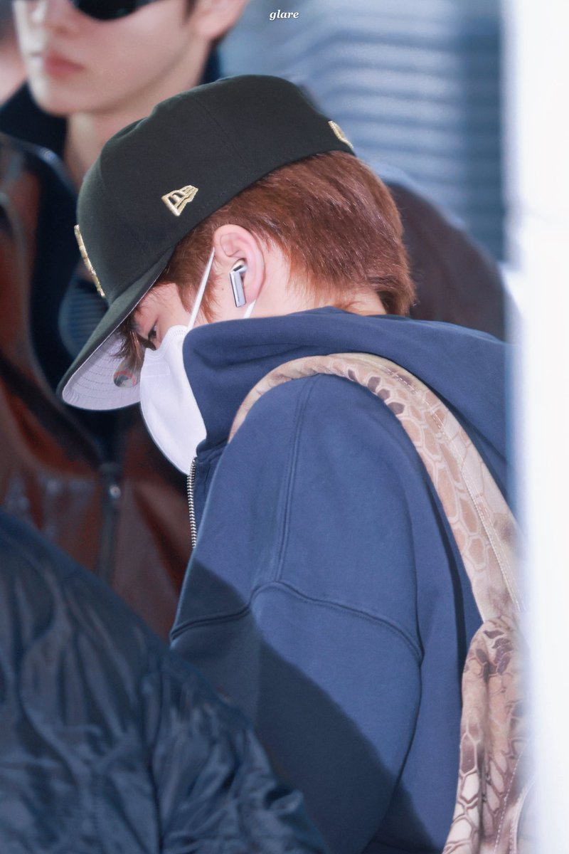 𝙂𝙇𝘼𝙍𝙀 tweet media