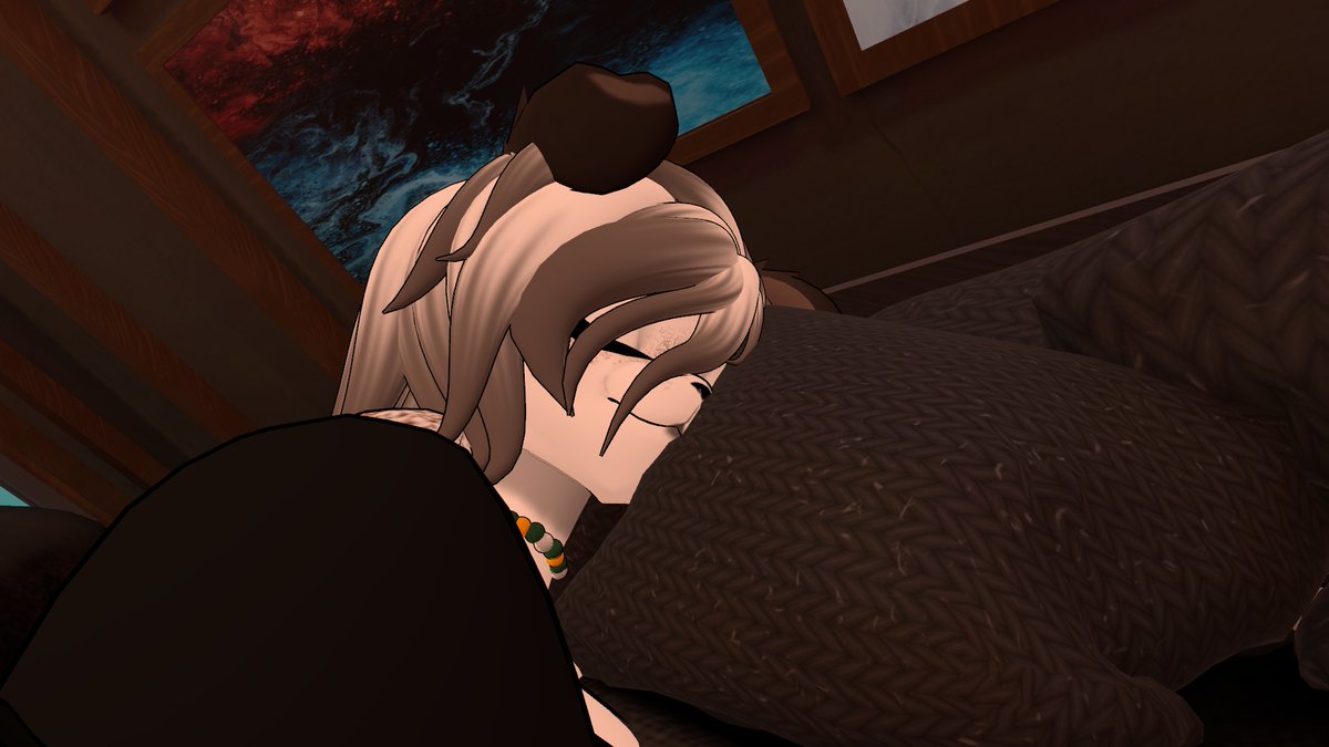 puppoptv1's tweet photo. She was trying to sleep why did you wake her https://t.co/PNtoF5o1Yr