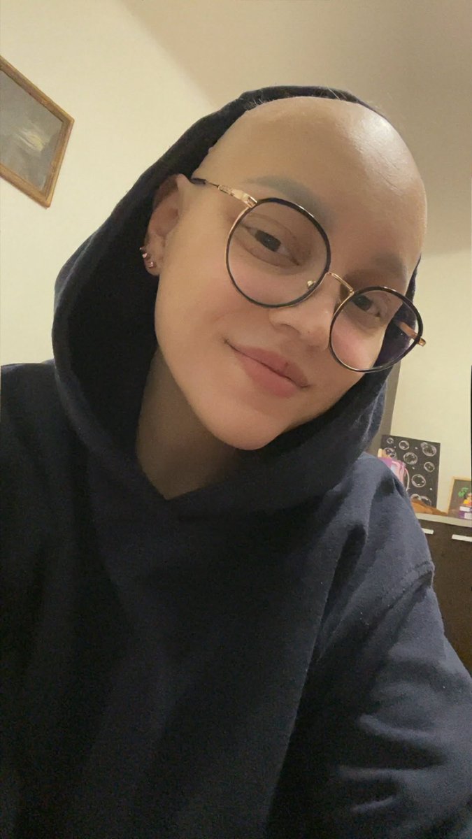 ✨🦋 pola 🦋✨ tweet media