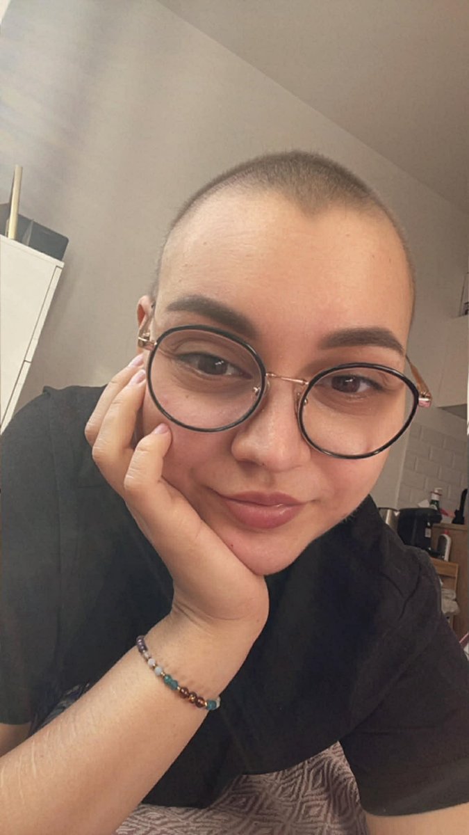 ✨🦋 pola 🦋✨ tweet media