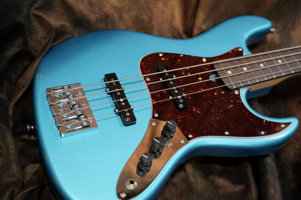 タイズストア tweet media