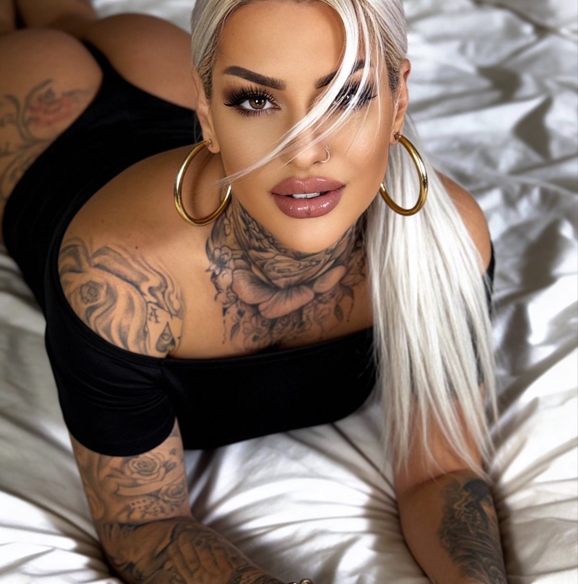 EmilyMoldovan07's tweet photo. #onlyfans #sexi #hotgirl https://t.co/6653gtv0g6